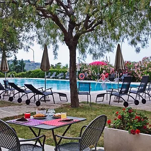 Castellaro Golf Hotel